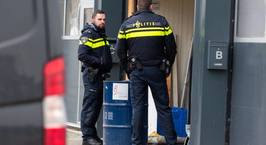 Drugslabs aangetroffen in loods Bolsward en Idsegahuizum