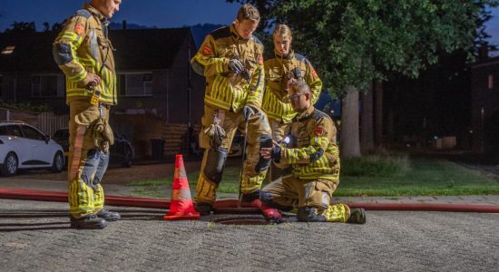 Brandweer spoelt riool na tweede melding van stankoverlast
