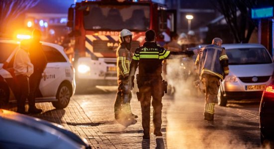 Bewoners en brandweer voorkomen erger bij schoorsteenbrand in Sneek