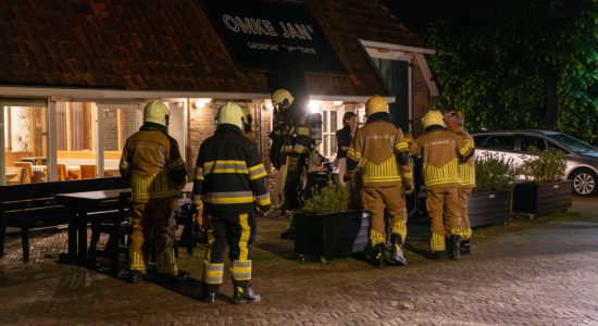 Groepsaccommodatie in Woudsend ontruimd vanwege vreemde lucht