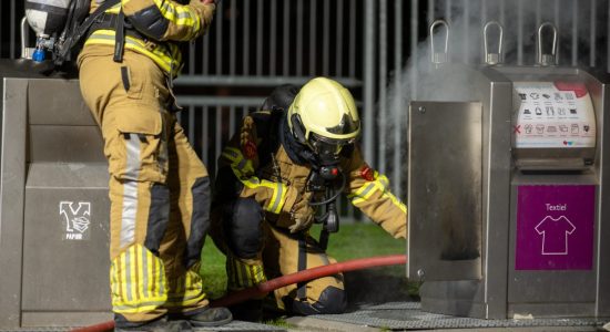 Ondergrondse textielcontainer opnieuw in brand aan Westhemstraat