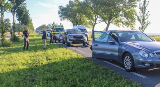 Flinke schade bij botsing op N354 Jutrijp