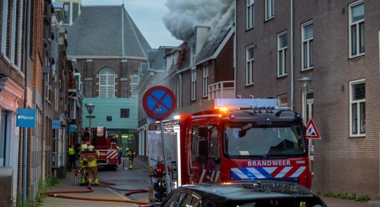 UPDATE – 61-jarige vrouw overleden bij brand aan Oude Koemarkt in Sneek