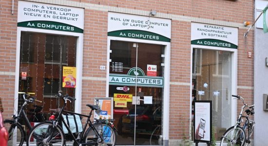 Eigenaar AA Computers Sneek in ziekenhuis na mishandeling door klant